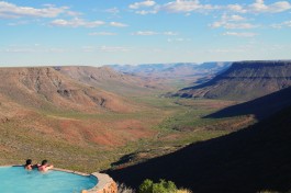 Grootberg Safari Lodge setting 