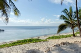 Mombasa resort beach 