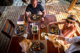 Sabi Sands Safari Lodge dining 