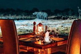Botswana & Zimbabwe Safari Lodges - dining 