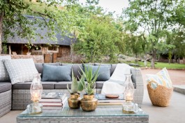 Greater Kruger Camp lounge area 