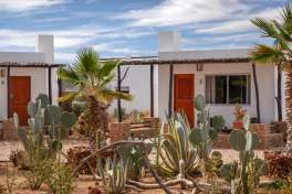 Inverdoorn Game Reserve chalets 