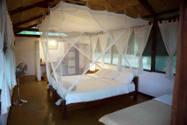 Malawi Safari chalet 