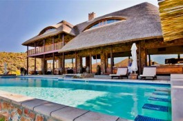 Aquila game lodge pool 