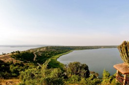 Mweya safari lodge lake edward and kazinga channel views-lo 