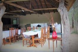 Private game lodge dining area 