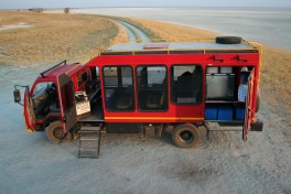 Safari truck  