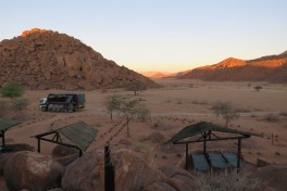 Desert camp, Delta & Desert Tour 