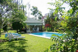 Kilimanjaro Hiking Tour, lodge pool 