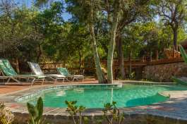 Kruger safari lodge pool 