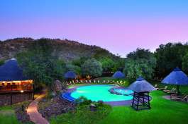Bakubung bush lodge pool 