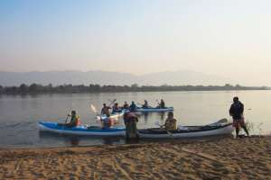 Zambia lower Zambezi canoeing