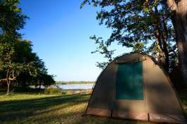 Camping at the Luangwa River 