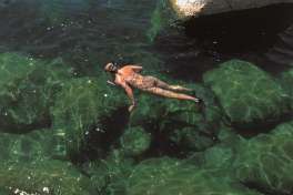 Snorkelling in Lake Malawi 