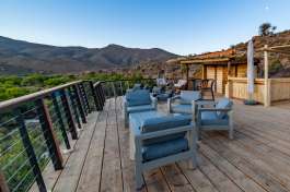 Viewing Deck over reserve at Kingsley Lodge 
