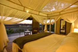 Hwange lodge safari room 