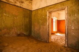 Kolmanskop ghost town 