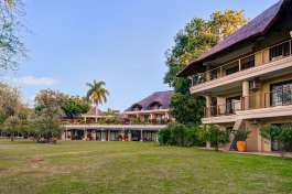 Ilala lodge grounds 