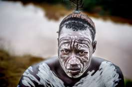 Karo tribe man Ehiopia 