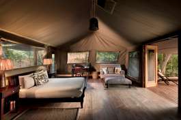 Linyanti bush camp 