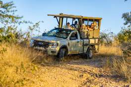 Open Game Viewing Vehicle 