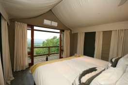 Safari tents at Muluwa Lodge 