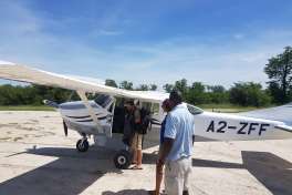 Inter camp transfer aircraft 