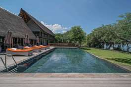 Cresta Mowana pool area 